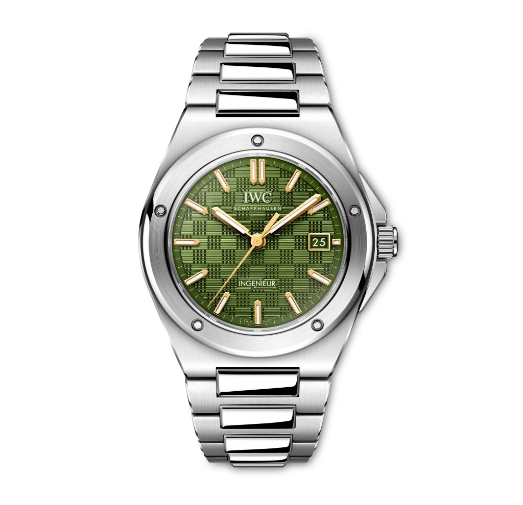 IWC Ingenieur Automatic 40，表壳：40mm不锈钢 / 机芯：32111自动 / 售价：$96,000。